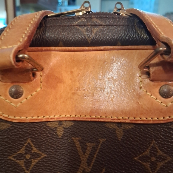 Louis Vuitton Brown Monogram Men's Bag - Picture 3 of 16
